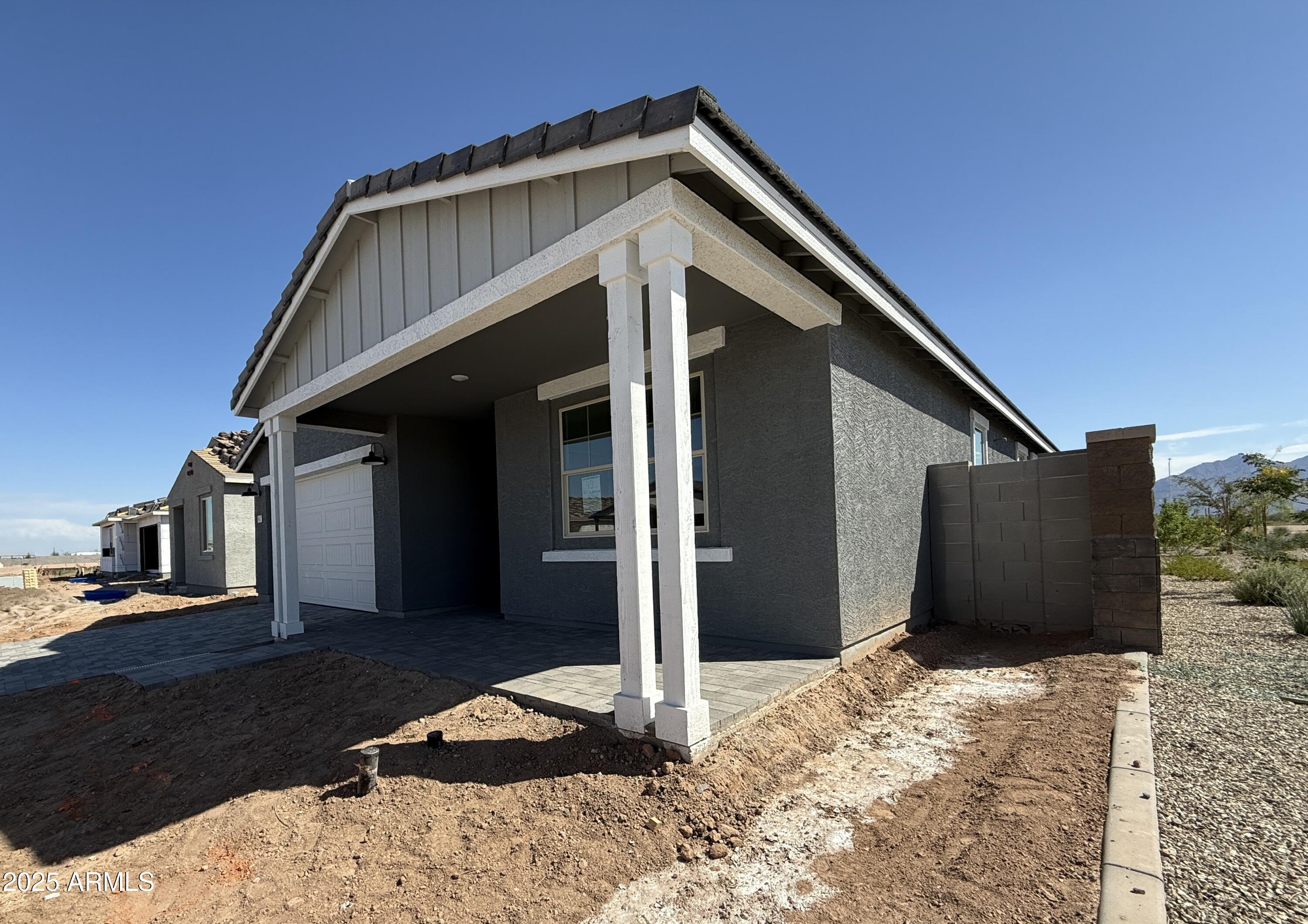 9627 West Tamarisk Avenue Tolleson, AZ 85353 - Photo 2 of 42