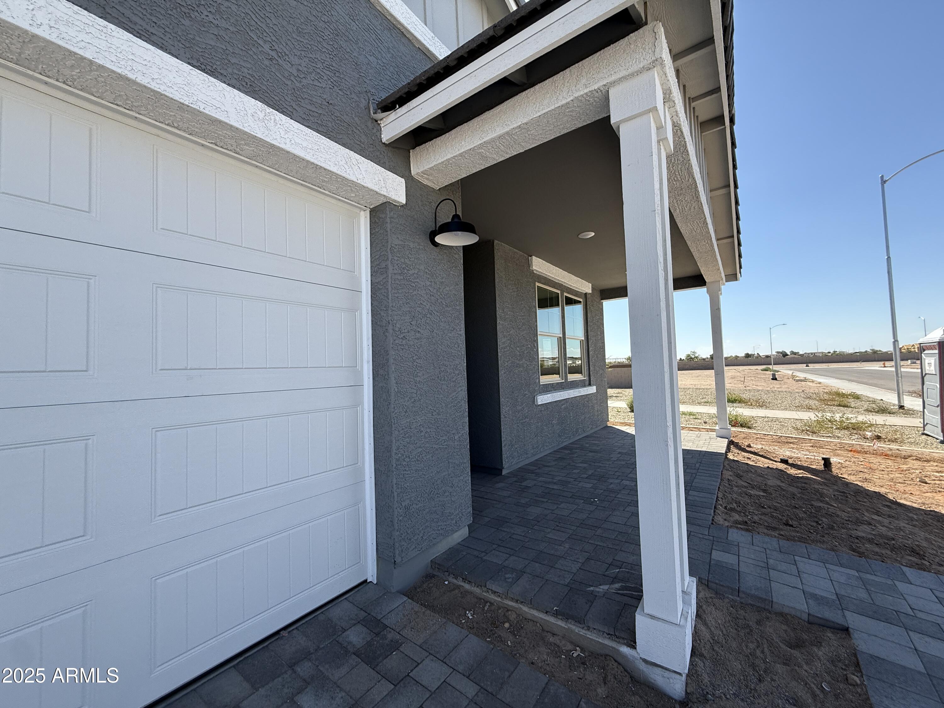 9627 West Tamarisk Avenue Tolleson, AZ 85353 - Photo 3 of 42