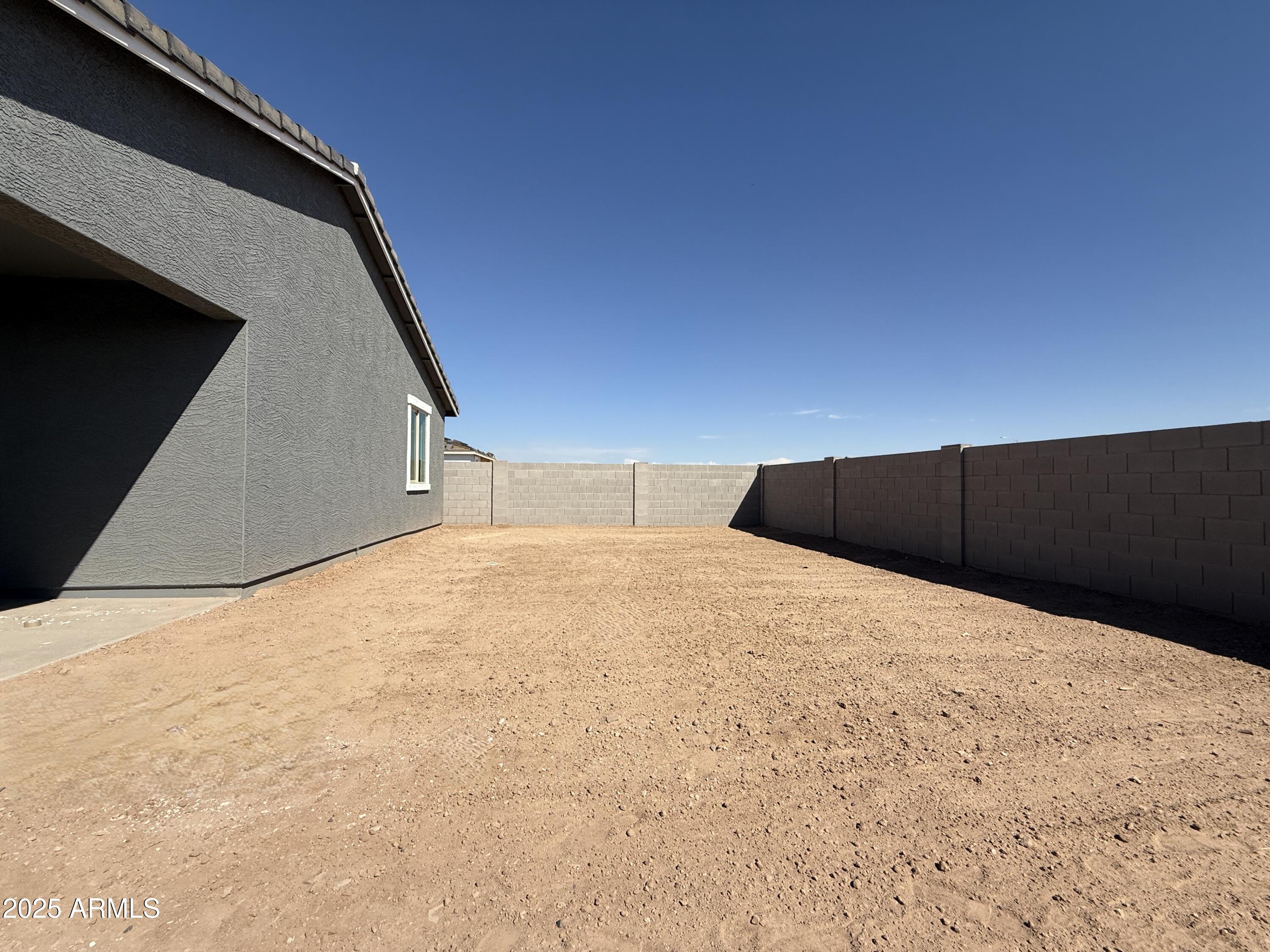 9627 West Tamarisk Avenue Tolleson, AZ 85353 - Photo 32 of 42