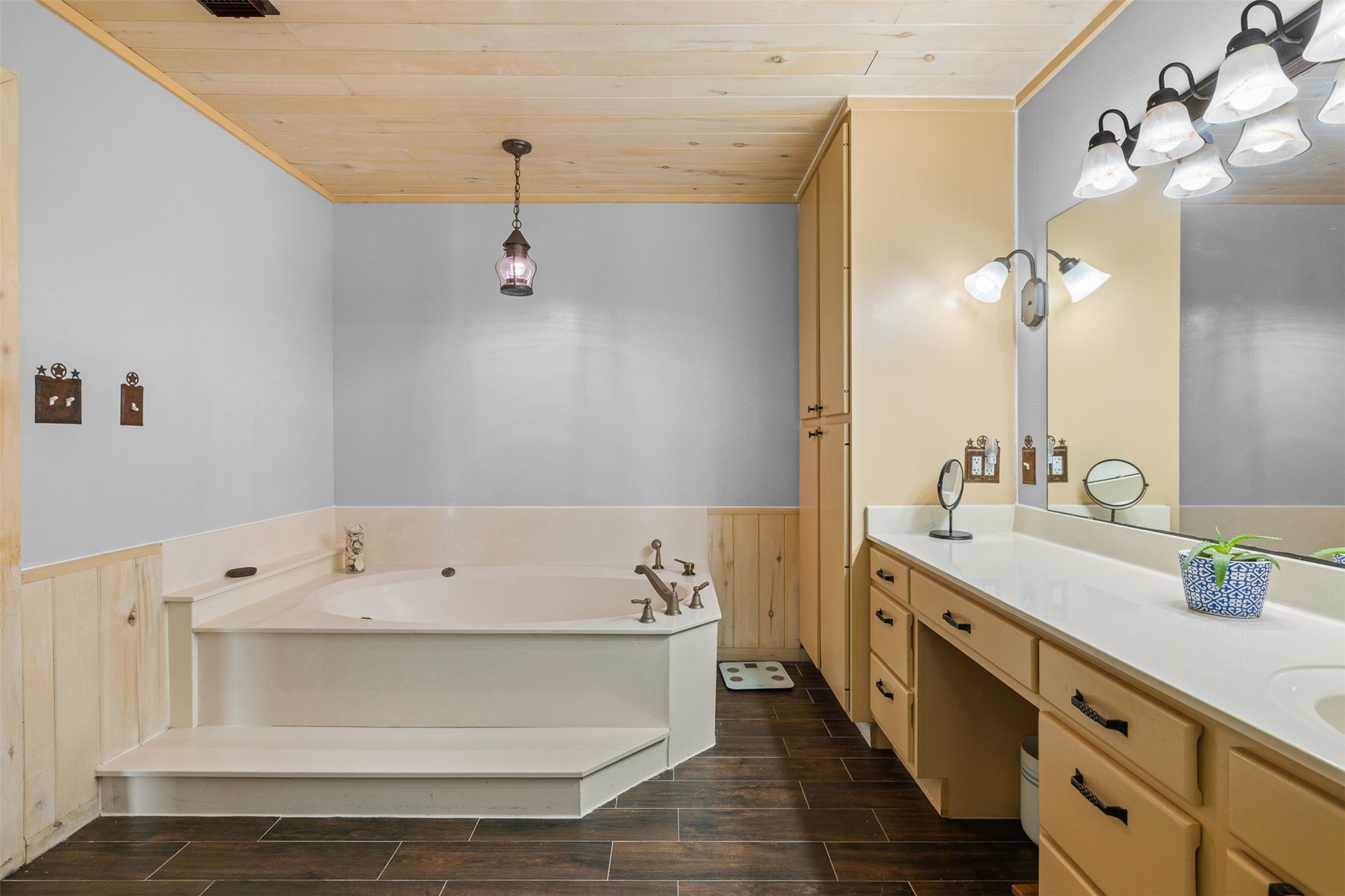 888 Tafelski Road New Waverly, TX 77358 - Photo 14 of 37