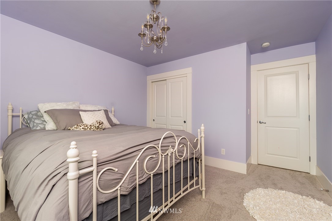 5102 Northeast 10th Street Renton, WA 98059 - Photo 17 of 28