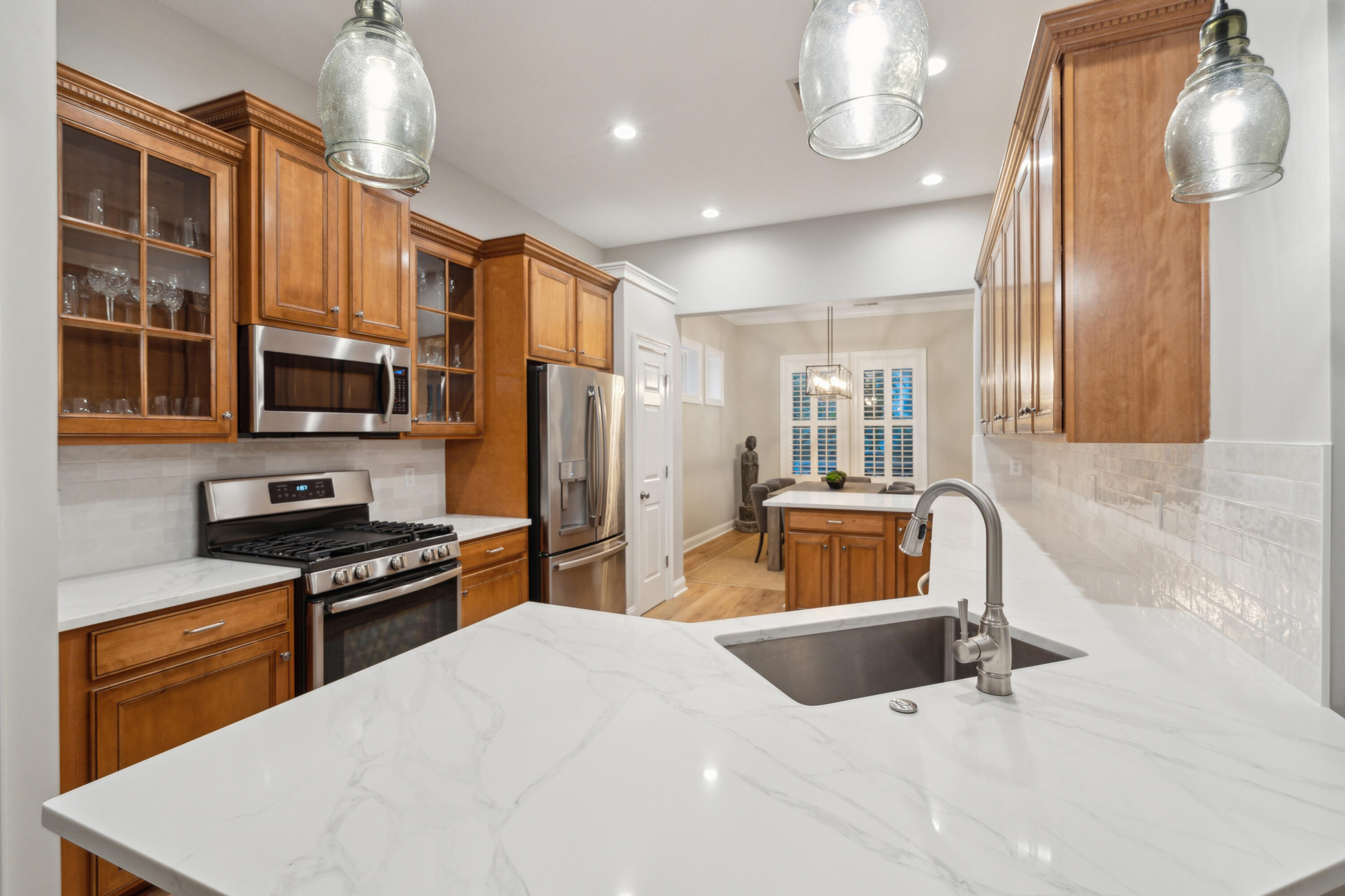 1860 Hall Point Road Mount Pleasant, SC 29466 - Photo 15 of 54 Kitchen