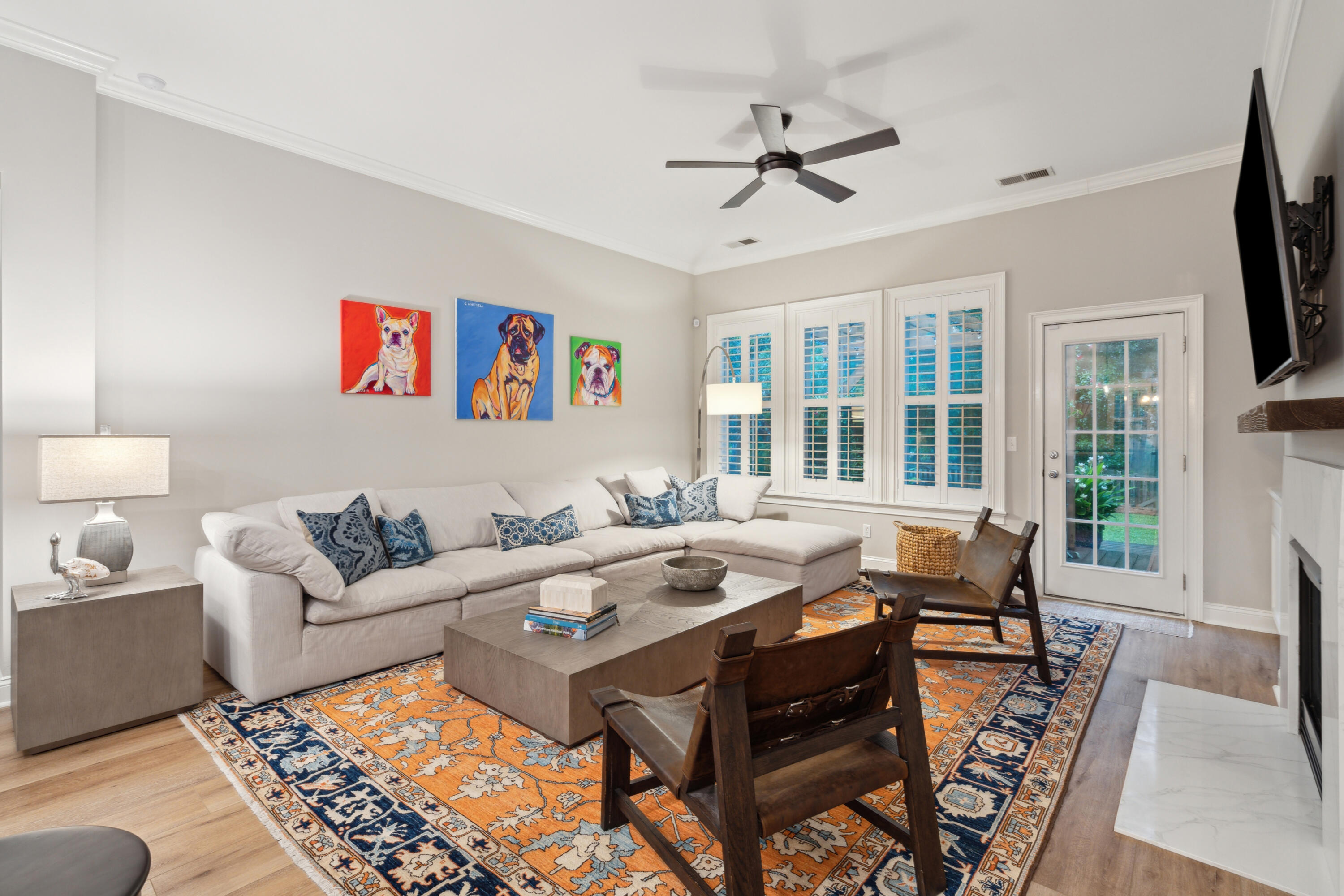 1860 Hall Point Road Mount Pleasant, SC 29466 - Photo 17 of 54 Living Room