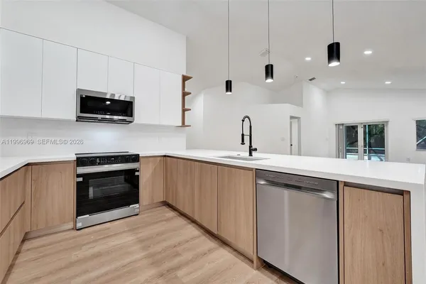 $639,900 | 10153 Northwest 3rd Court, Plantation, FL 33324