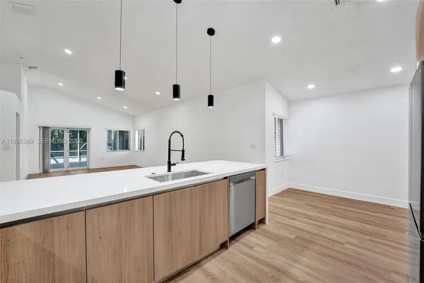 $639,900 | 10153 Northwest 3rd Court, Plantation, FL 33324