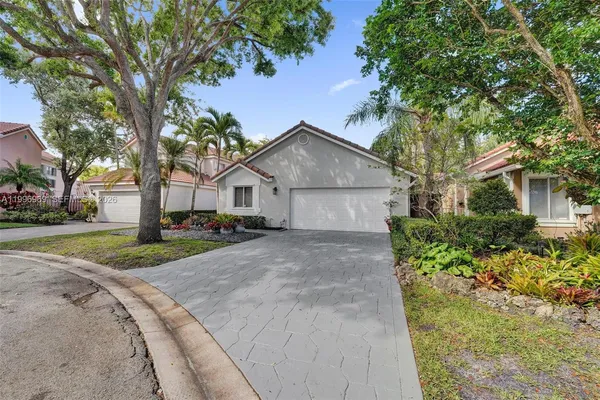 $639,900 | 10153 Northwest 3rd Court, Plantation, FL 33324