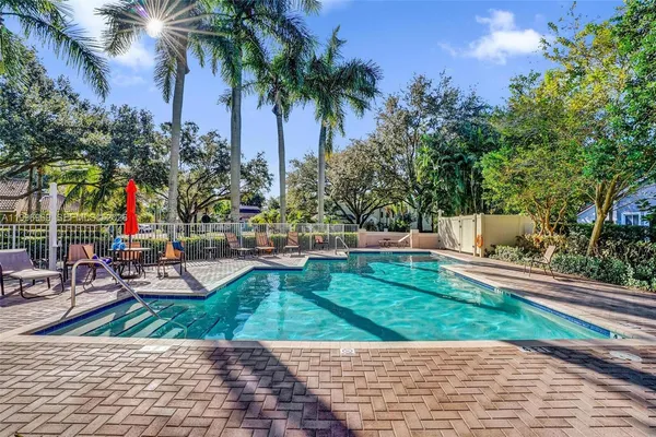 $639,900 | 10153 Northwest 3rd Court, Plantation, FL 33324