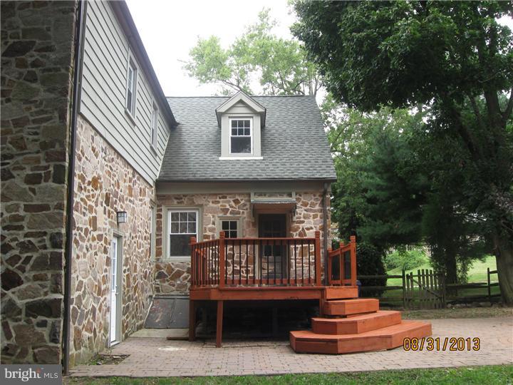 1047 Huntingdon Road Abington, PA 19001 - Photo 4 of 4 Gallery Image 4