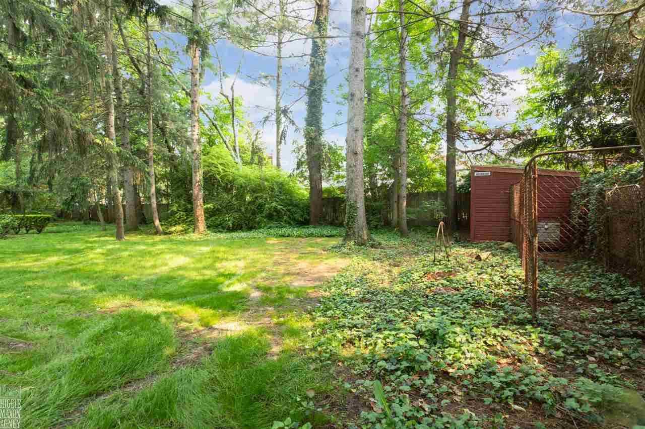 348 Provencal Road Grosse Pointe, MI 48236 - Photo 26 of 29 50002399-25.JPG
