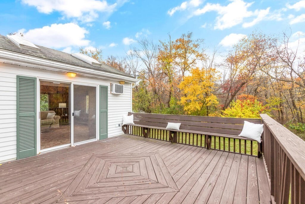 6 Barbara Circle Burlington, MA 01803 - Photo 18 of 32