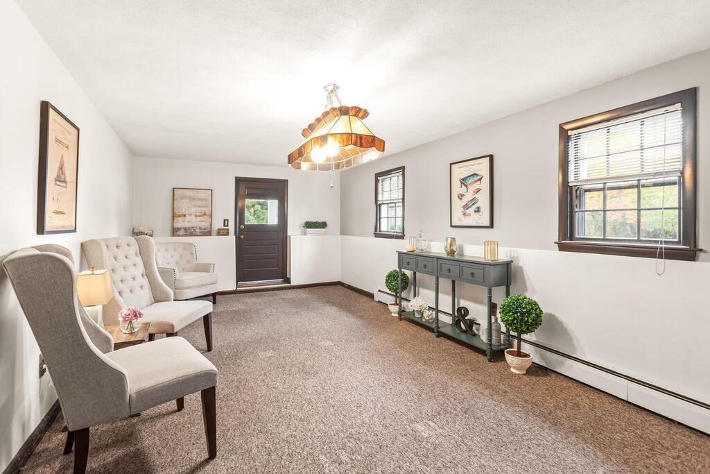 6 Barbara Circle Burlington, MA 01803 - Photo 24 of 32