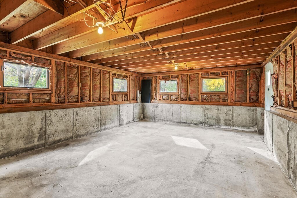 6 Barbara Circle Burlington, MA 01803 - Photo 27 of 32