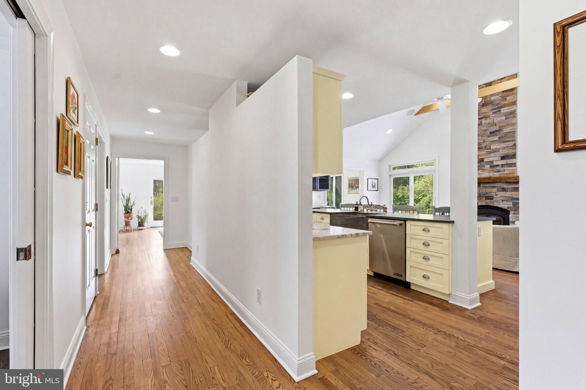 112 Stony Brook Road Hopewell, NJ 08525 - Photo 12 of 69 Open-concept space creating a great flow.