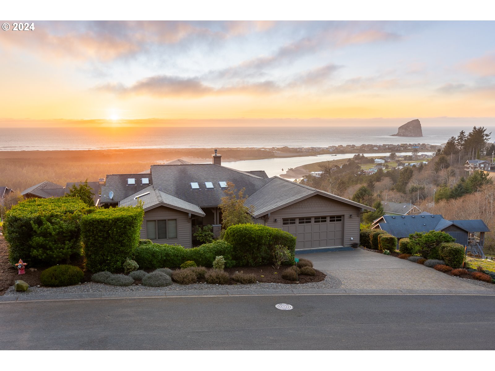 7775 Brooten Mountain Road Pacific City, OR 97135 - Photo 1 of 31 Gallery Image 1