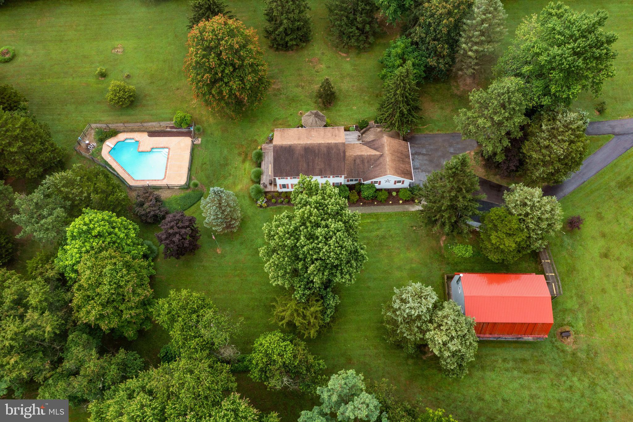 221 Red Pump Road Nottingham, PA 19362 - Photo 4 of 46