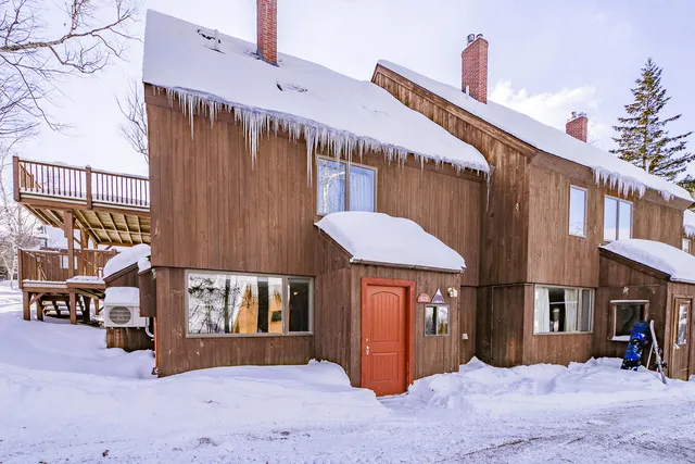 $449,000 | 825 Birchwood Lane, Unit 825, Carrabassett Valley, ME 04947