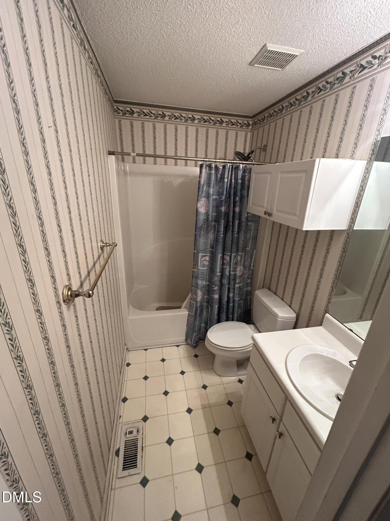 1506 Oakland Hills Way Raleigh, NC 27604 - Photo 5 of 13 IMG_1278