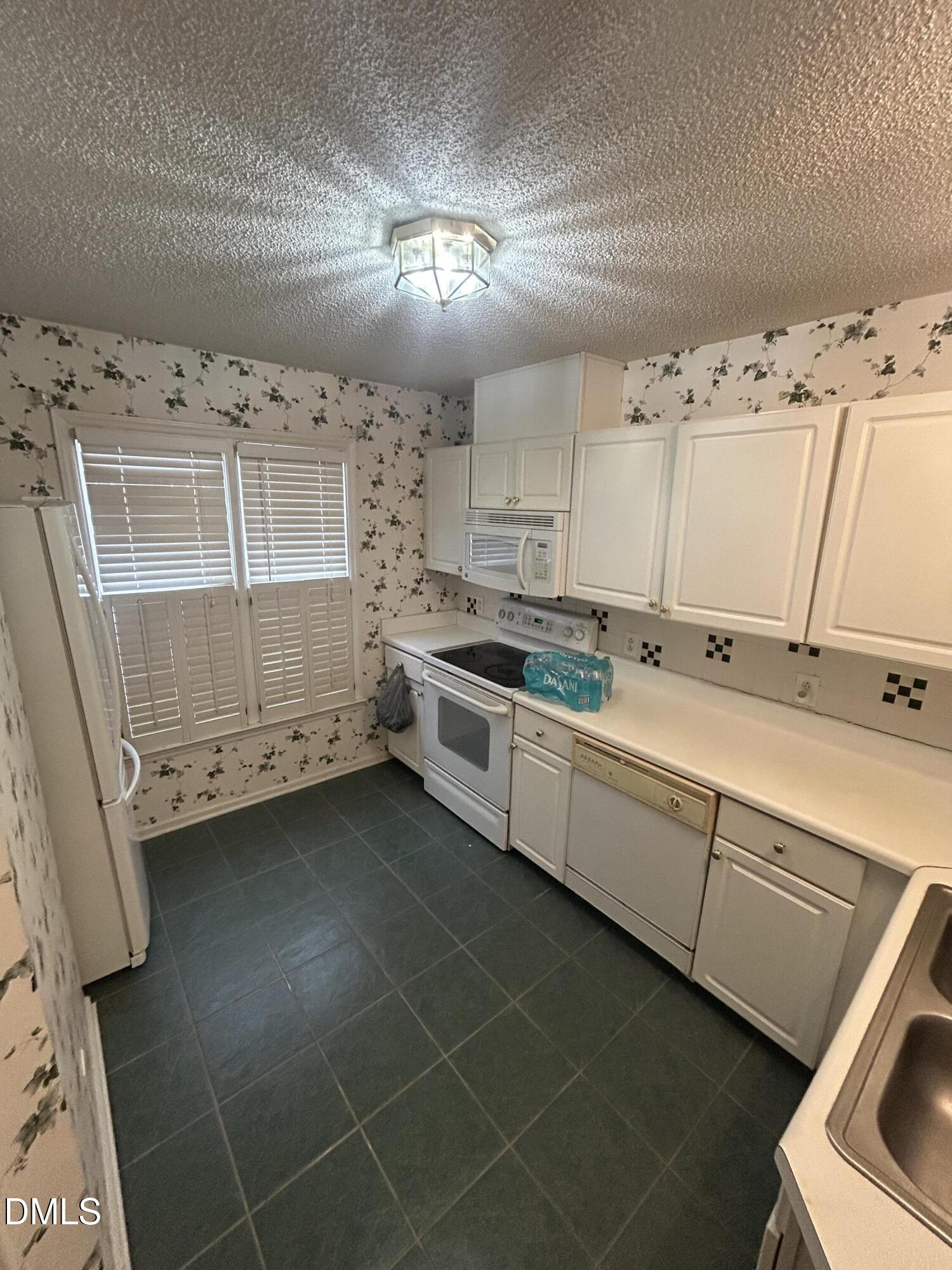 1506 Oakland Hills Way Raleigh, NC 27604 - Photo 10 of 13 IMG_1273