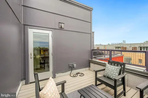 $1,125,000 | 1443 Chapin Street Northwest, Unit 401, Washington, DC 20009