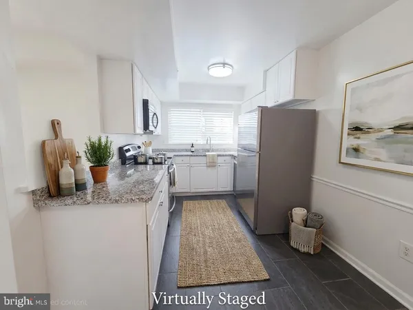 $2,400 | 7763 New Providence Drive, Unit 53, Falls Church, VA 22042