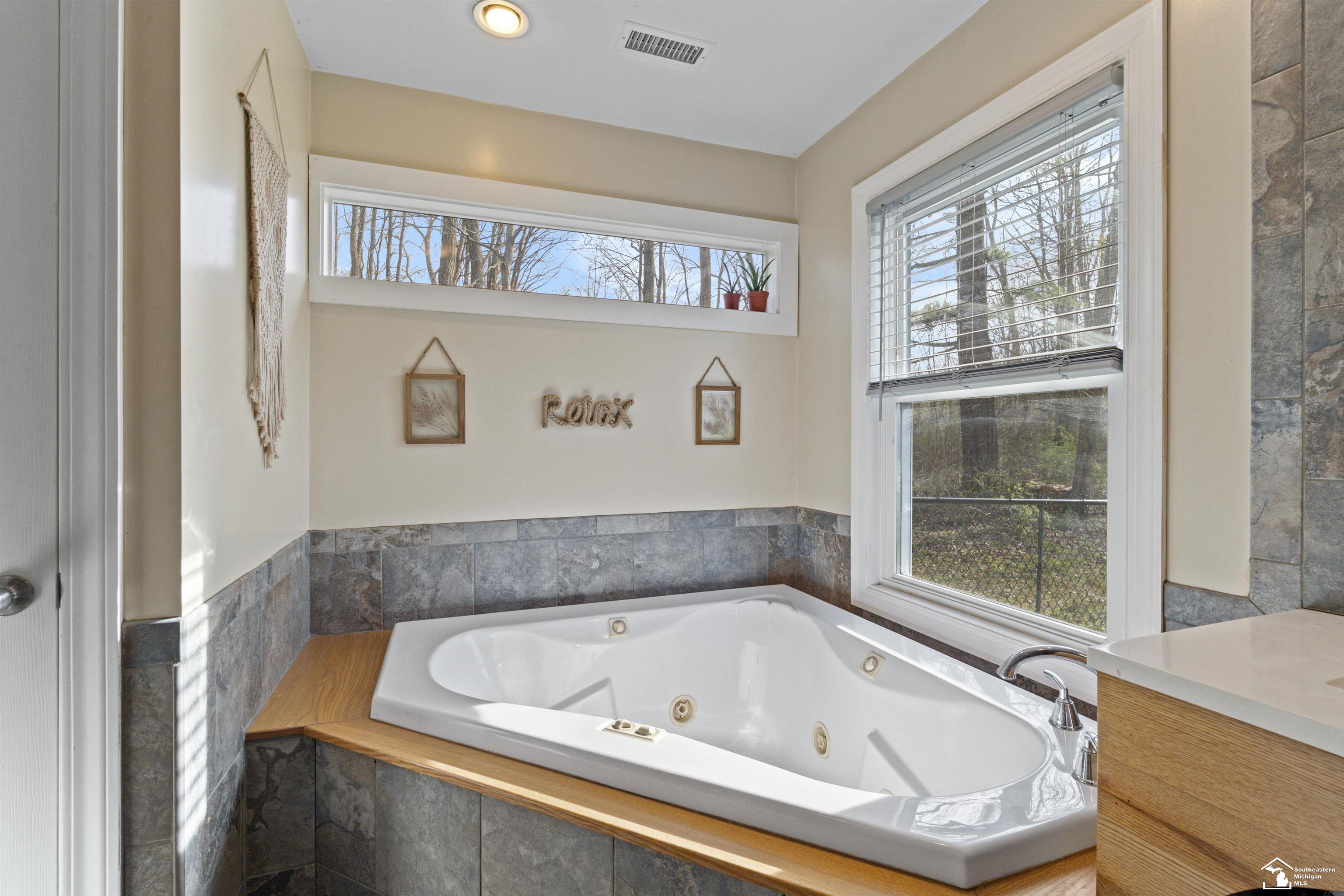9505 Secor Road Temperance, MI 48182 - Photo 26 of 58