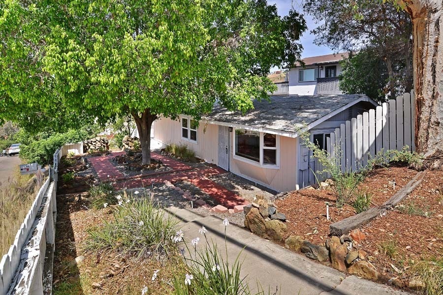 9708 Apple Street Spring Valley, CA 91977 - Photo 3 of 25 Gallery Image 3