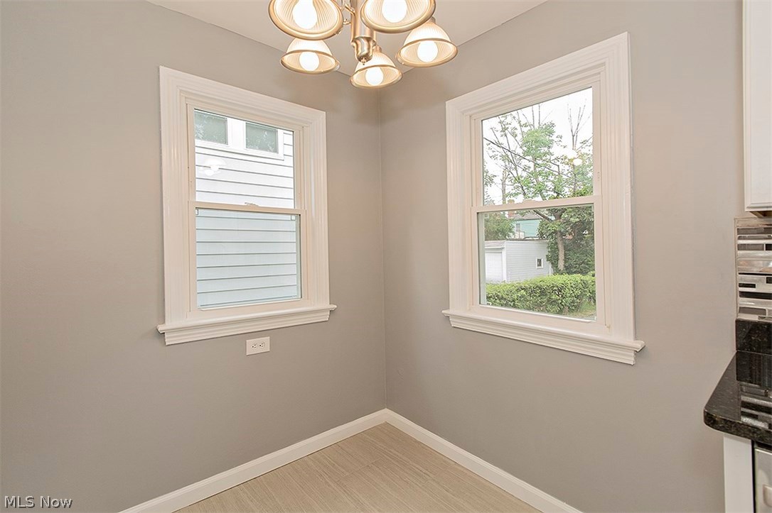 3561 Cedarbrook Road Cleveland, OH 44118 - Photo 15 of 35