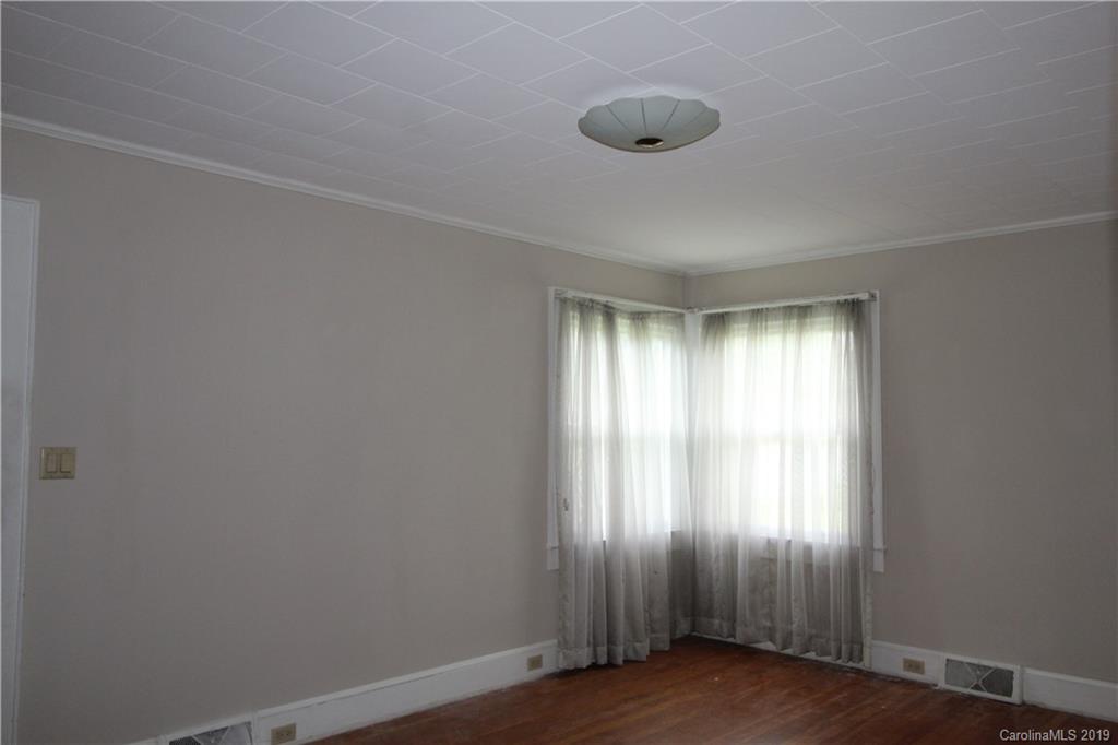 405 Jackson Park Road Kannapolis, NC 28083 - Photo 3 of 25 Gallery Image 3