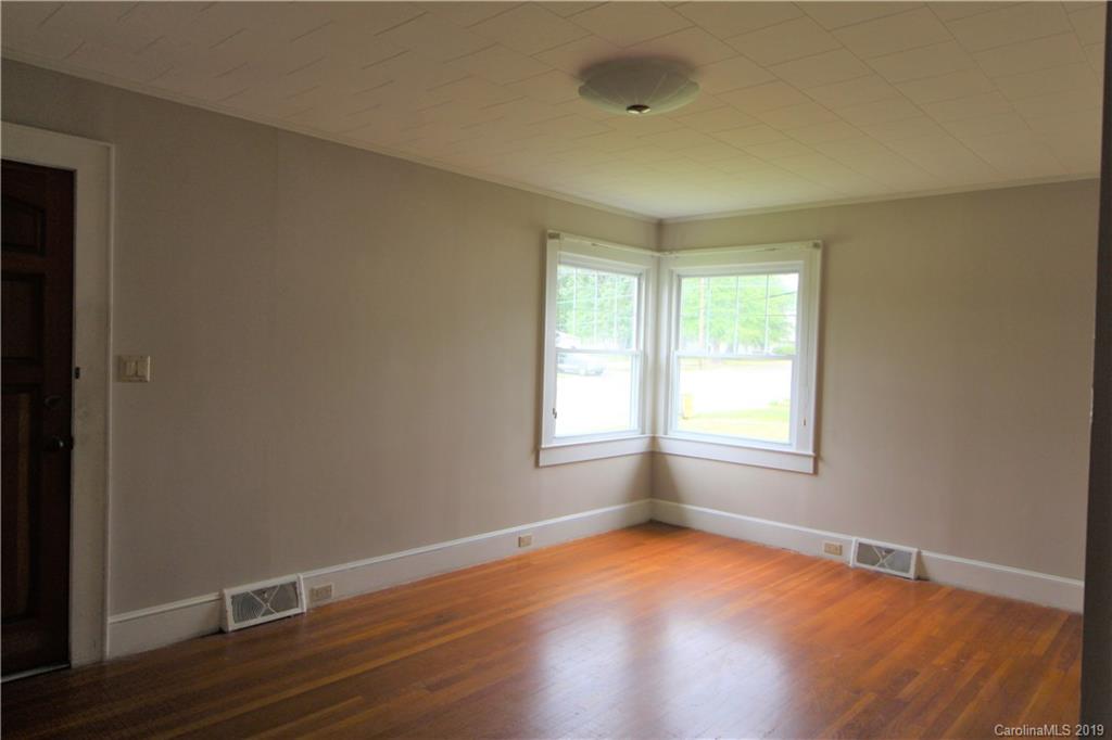 405 Jackson Park Road Kannapolis, NC 28083 - Photo 4 of 25 Gallery Image 4