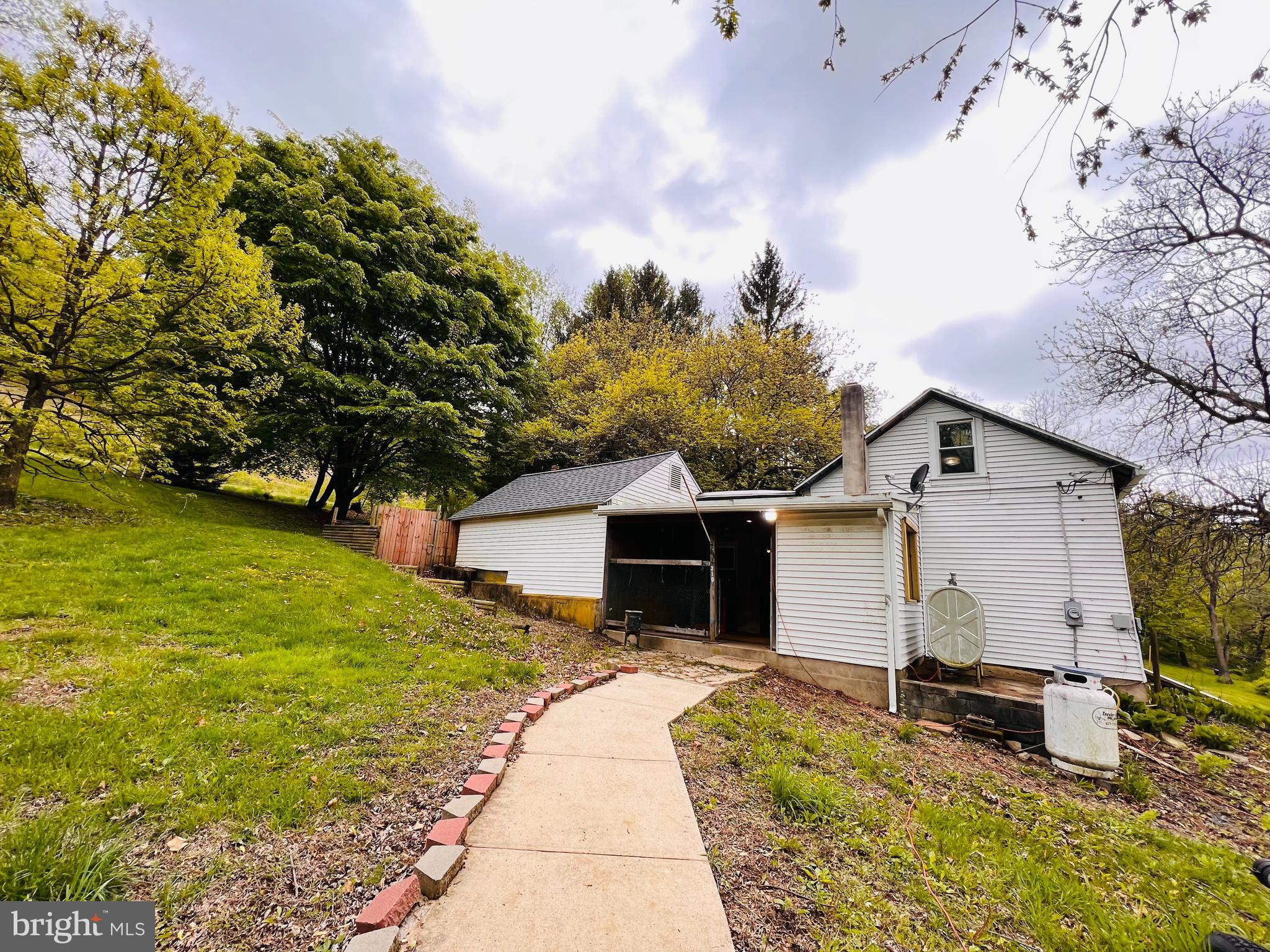 210 Long Lane Road Boyertown, PA 19512 - Photo 3 of 21 Gallery Image 3