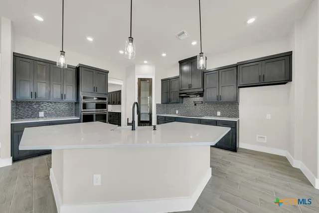 $674,000 | 257 Private Road 2774, Mico, TX 78056