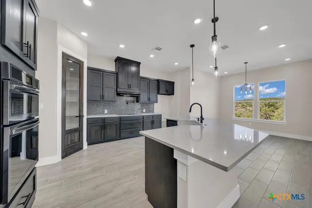 $674,000 | 257 Private Road 2774, Mico, TX 78056