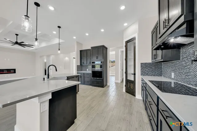 $674,000 | 257 Private Road 2774, Mico, TX 78056