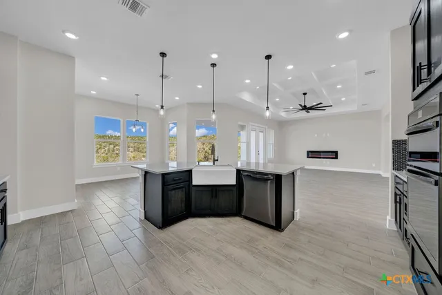 $674,000 | 257 Private Road 2774, Mico, TX 78056