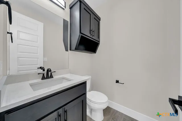 $674,000 | 257 Private Road 2774, Mico, TX 78056