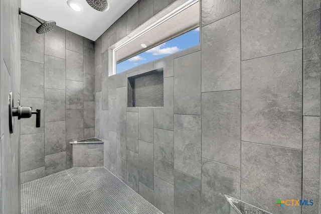 $674,000 | 257 Private Road 2774, Mico, TX 78056