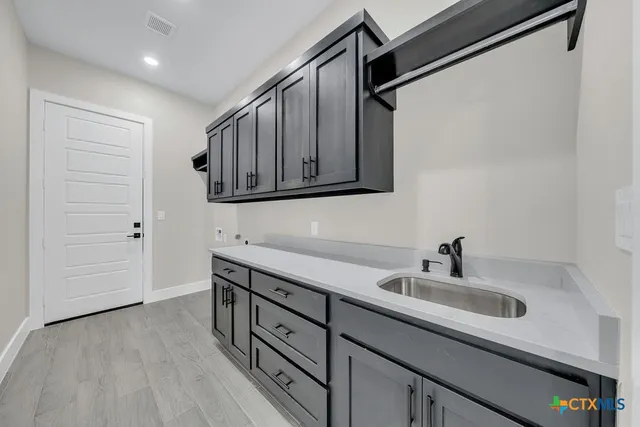 $674,000 | 257 Private Road 2774, Mico, TX 78056