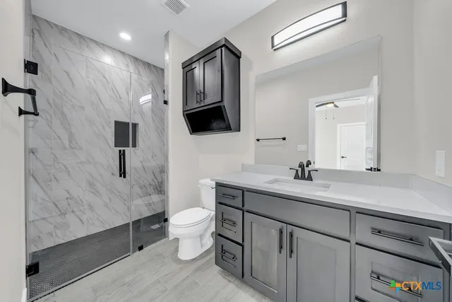 $674,000 | 257 Private Road 2774, Mico, TX 78056