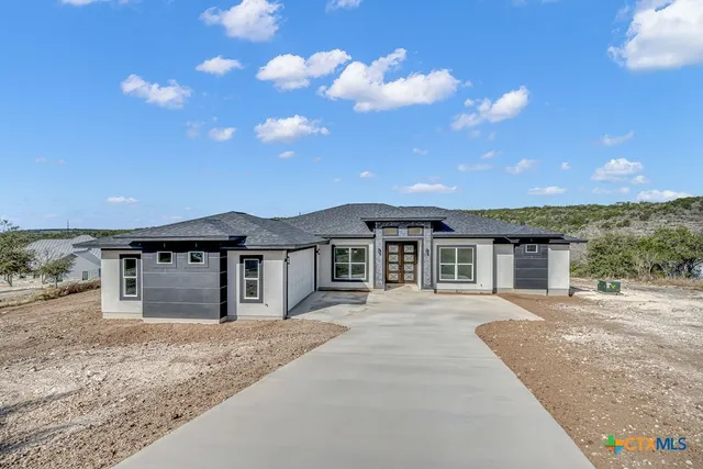 $674,000 | 257 Private Road 2774, Mico, TX 78056