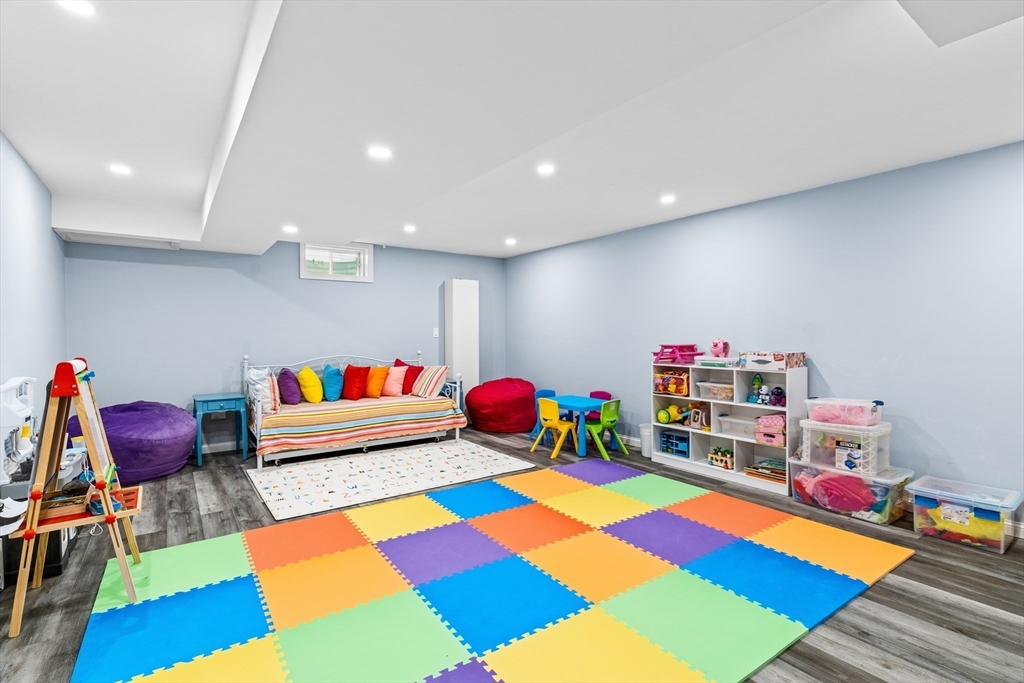 10 Crisileo Way Canton, MA 02021 - Photo 30 of 40