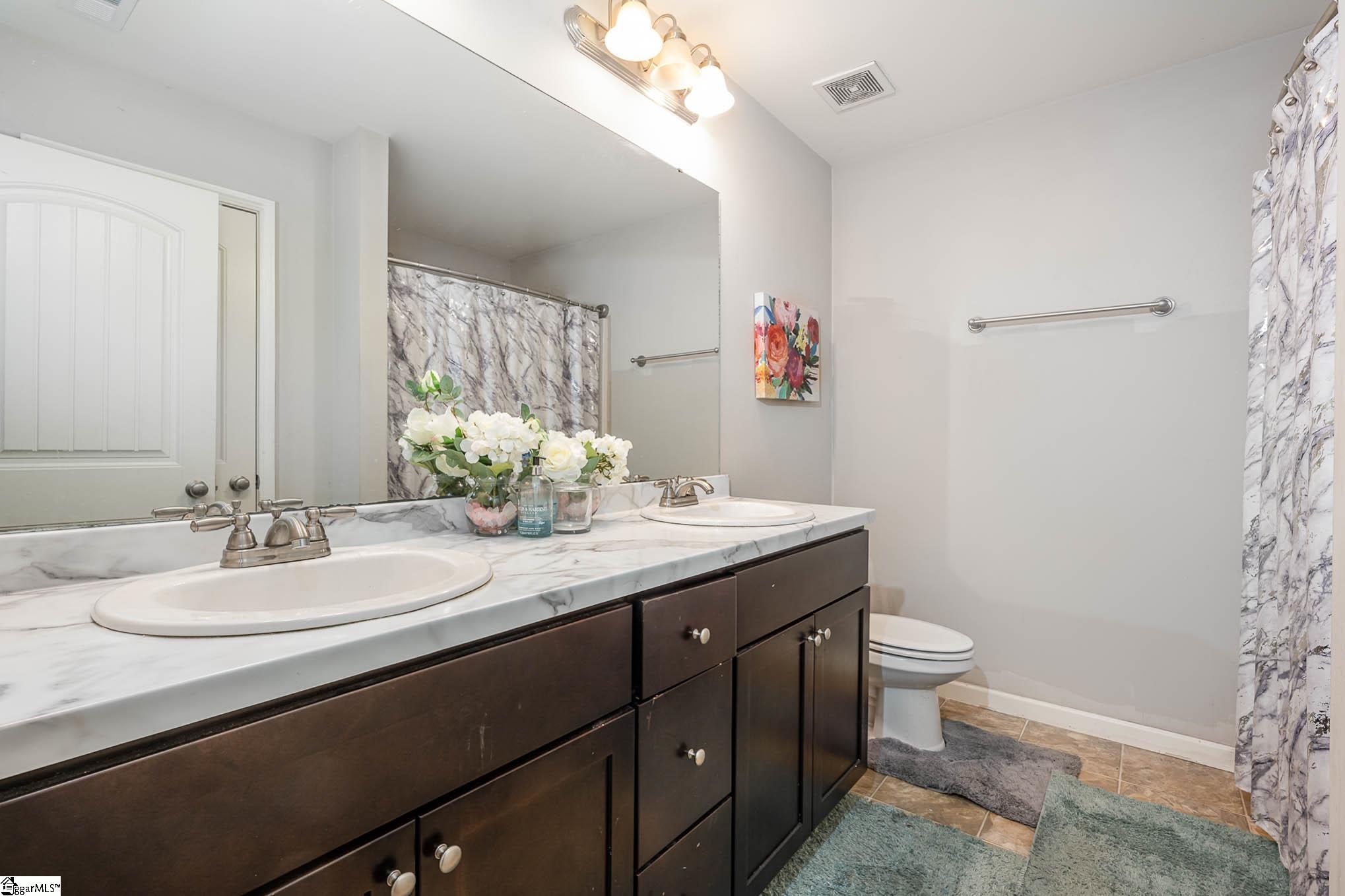 108 Queensland Court Fountain Inn, SC 29644 - Photo 18 of 36