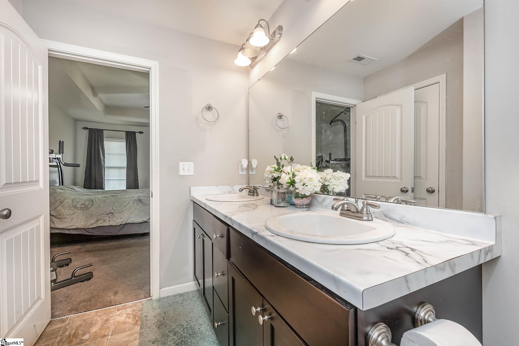 108 Queensland Court Fountain Inn, SC 29644 - Photo 19 of 36