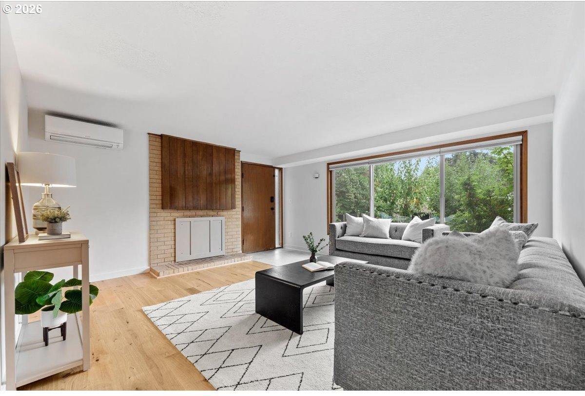 9042 Southwest Monterey Place Portland, OR 97225 - Photo 20 of 38 Gallery Image 20