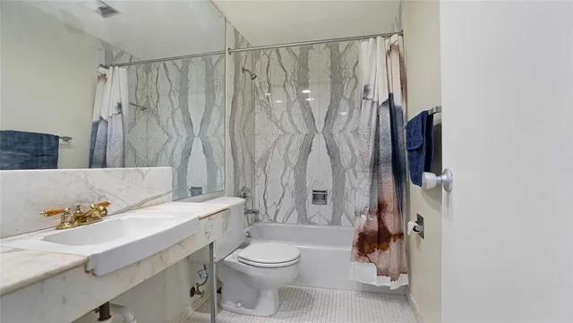 $249,000 | 3333 Northeast 34th Street, Unit 109, Fort Lauderdale, FL 33308