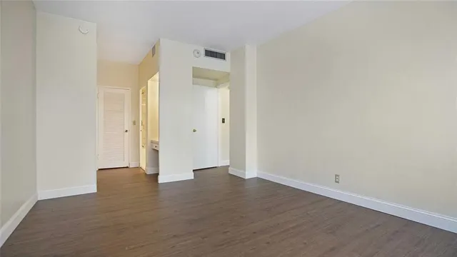 $249,000 | 3333 Northeast 34th Street, Unit 109, Fort Lauderdale, FL 33308