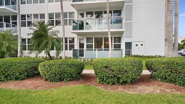 $249,000 | 3333 Northeast 34th Street, Unit 109, Fort Lauderdale, FL 33308