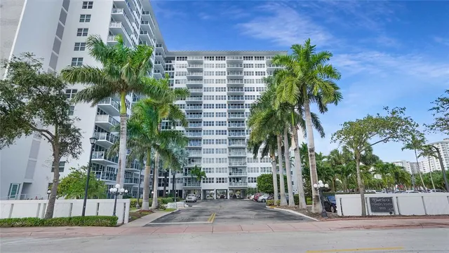 $249,000 | 3333 Northeast 34th Street, Unit 109, Fort Lauderdale, FL 33308