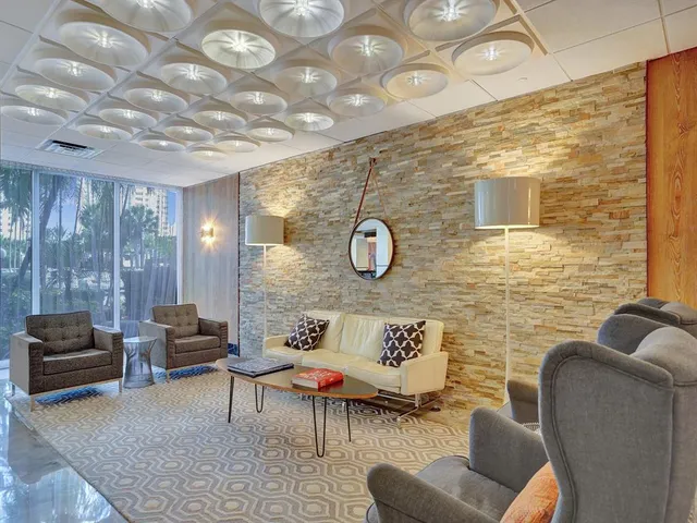 $249,000 | 3333 Northeast 34th Street, Unit 109, Fort Lauderdale, FL 33308