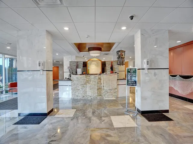 $249,000 | 3333 Northeast 34th Street, Unit 109, Fort Lauderdale, FL 33308