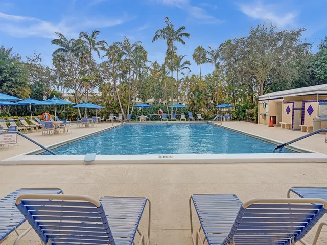 $249,000 | 3333 Northeast 34th Street, Unit 109, Fort Lauderdale, FL 33308